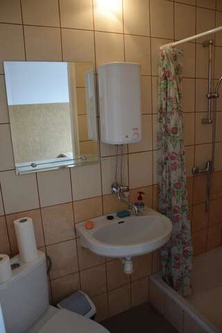 Мотели Izbex Izbica Kujawska Двухместный номер с 1 кроватью и собственной ванной комнатой-3
